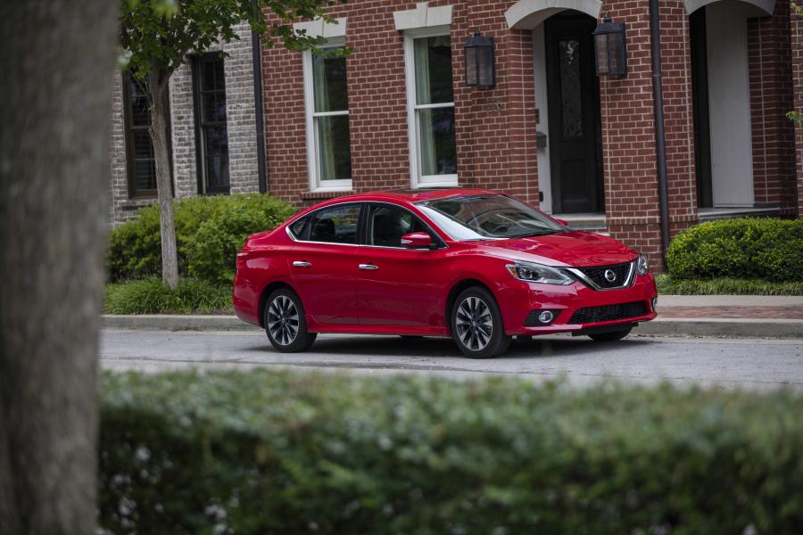  Nissan Sentra SR Turbo (B17) 2016 года  (фото 26 из 44)
